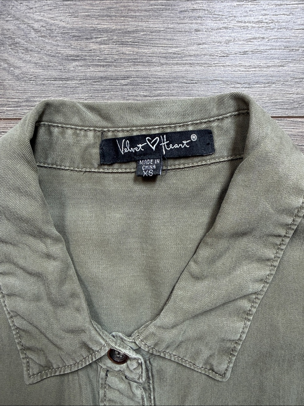 Velvet Heart Olive Utility Shirt Dress | XS | Belted Ruffle Hem - Picture 2 of 3